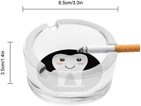 Слатки стоматолози на забите кои пушат стакло од цигара цигара цигара, фиока за таблички за пушачи