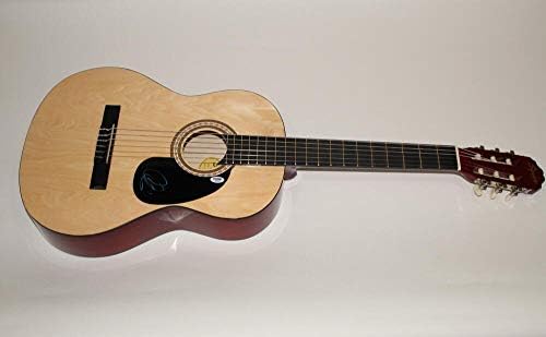 Адам Левин потпиша акустична гитара за автограм Фендер бренд - Maroon 5 Stud PSA